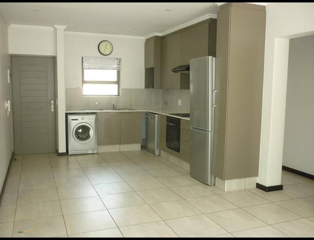 1 BEDROOM APARTMENT FOR SALE IN LONEHILL